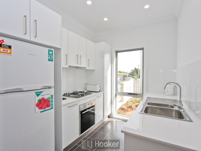 Room 2, 1/10 Steel Street, Jesmond NSW 2299