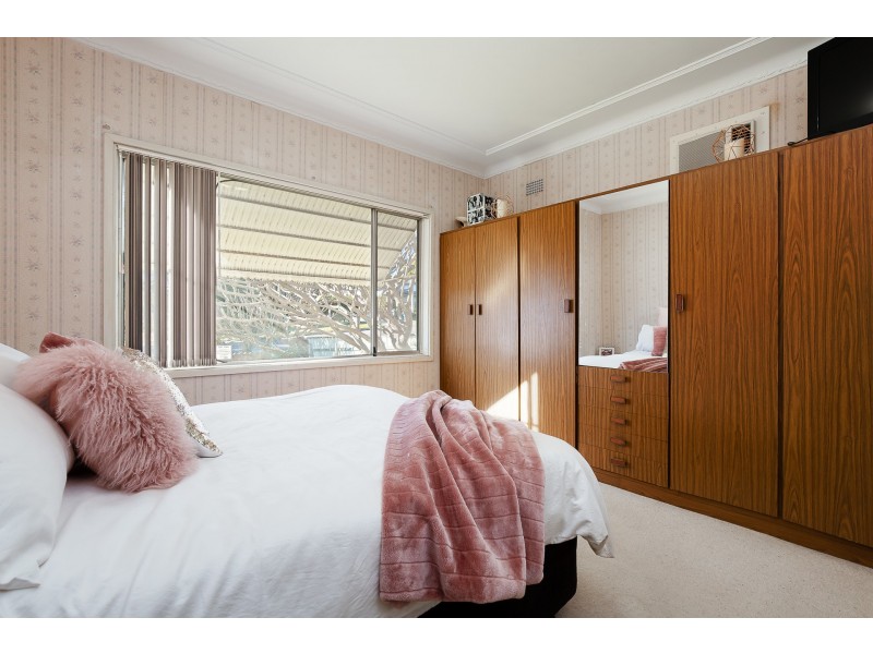 17 Wellings Street, Warners Bay NSW 2282