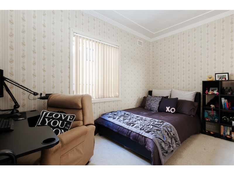 17 Wellings Street, Warners Bay NSW 2282