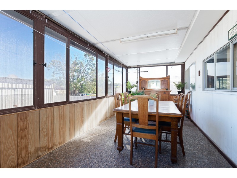 17 Wellings Street, Warners Bay NSW 2282