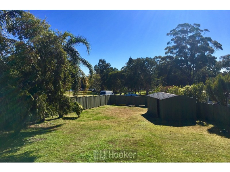 17 The Circlet, Rathmines NSW 2283