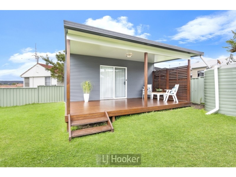 9 Hughes Avenue, Warners Bay NSW 2282