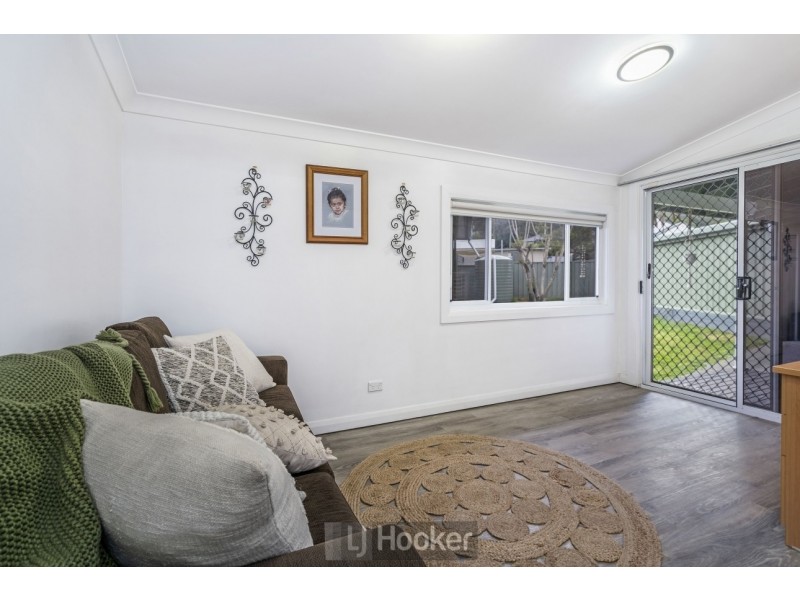 9 Hughes Avenue, Warners Bay NSW 2282