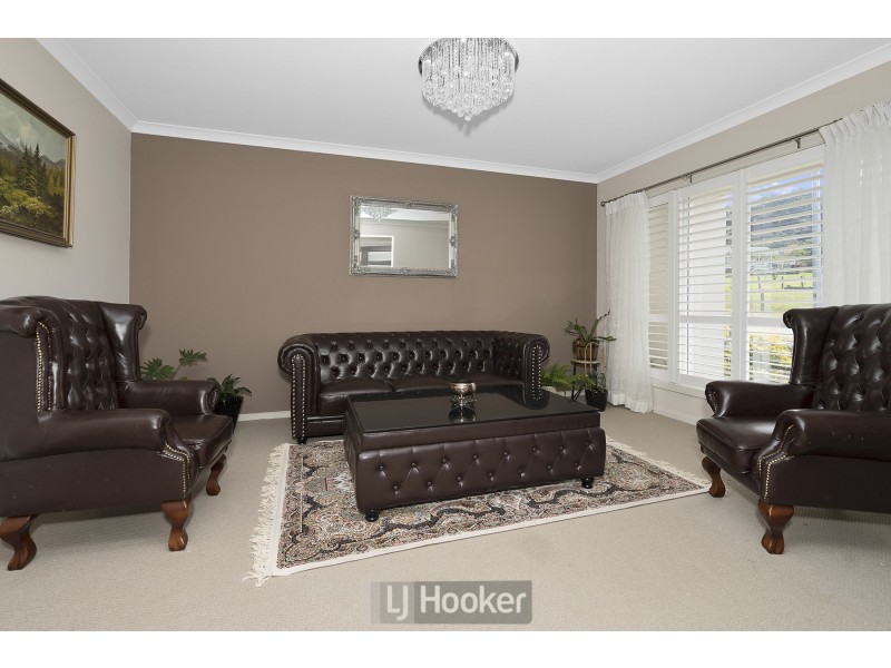 10 Olsen Crescent, Warners Bay NSW 2282
