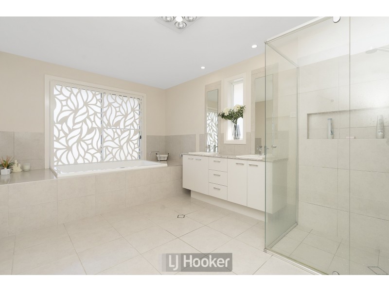 10 Olsen Crescent, Warners Bay NSW 2282