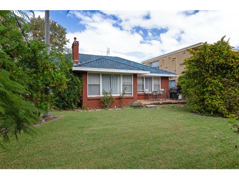 12 Valentine Crescent, Valentine NSW 2280