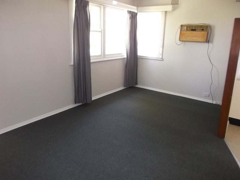 20 Lake Road, Fennell Bay NSW 2283