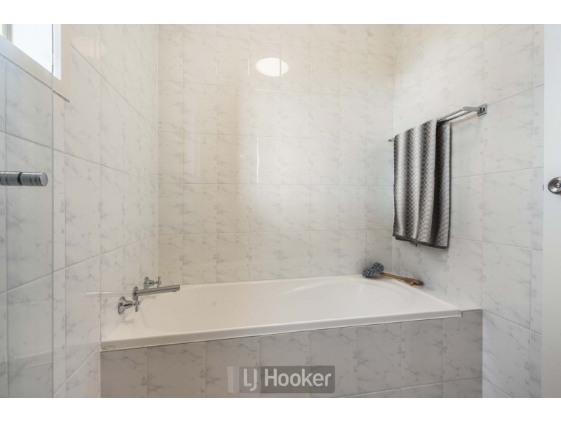 3 Aurora Court, Warners Bay NSW 2282