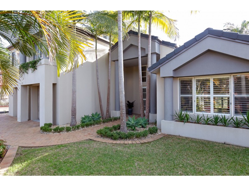 3 Boatmans Row, Eleebana NSW 2282