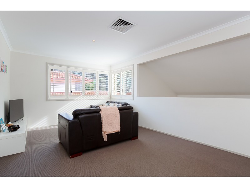3 Boatmans Row, Eleebana NSW 2282
