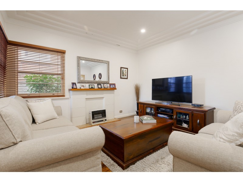 16 Jean Street, New Lambton NSW 2305