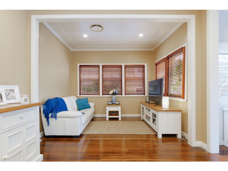 16 Jean Street, New Lambton NSW 2305