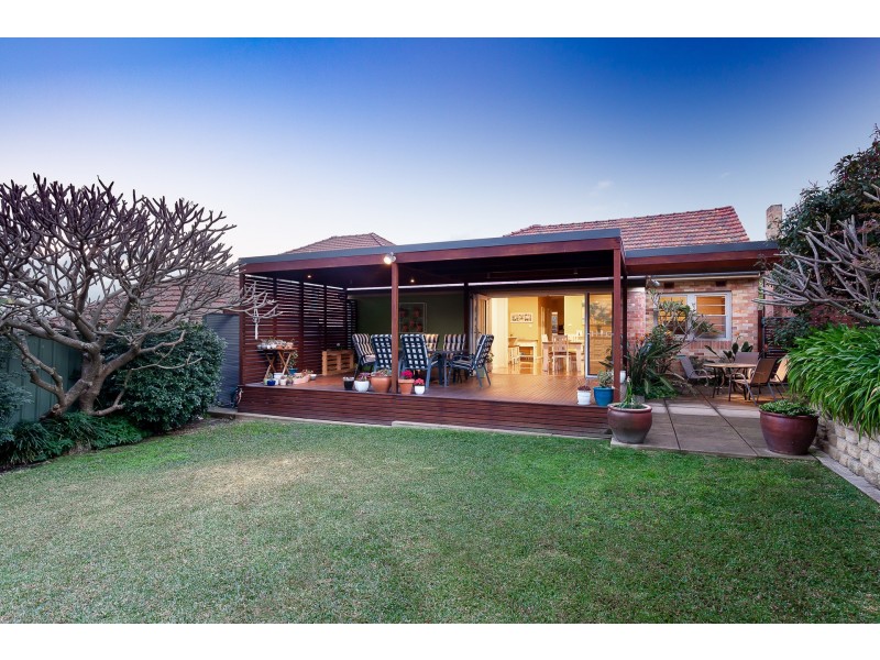 16 Jean Street, New Lambton NSW 2305