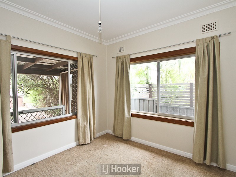 52 Vista Parade, Belmont NSW 2280