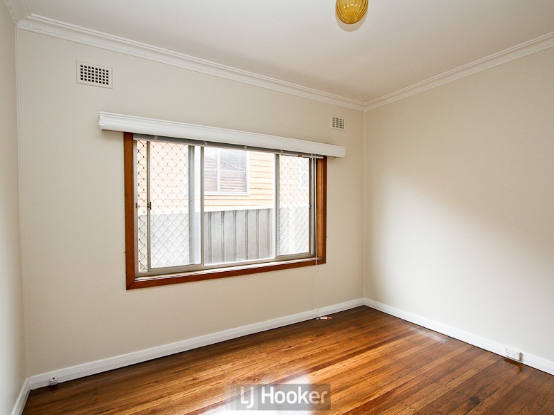 52 Vista Parade, Belmont NSW 2280