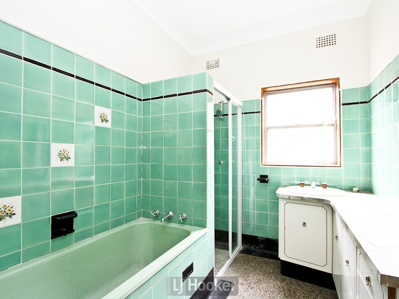 52 Vista Parade, Belmont NSW 2280