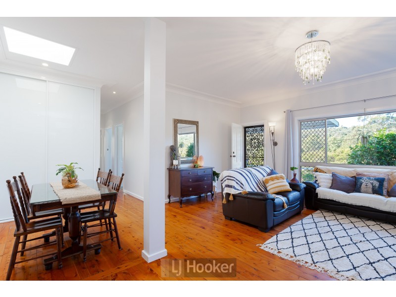 4 Kirkdale Drive, Kotara South NSW 2289