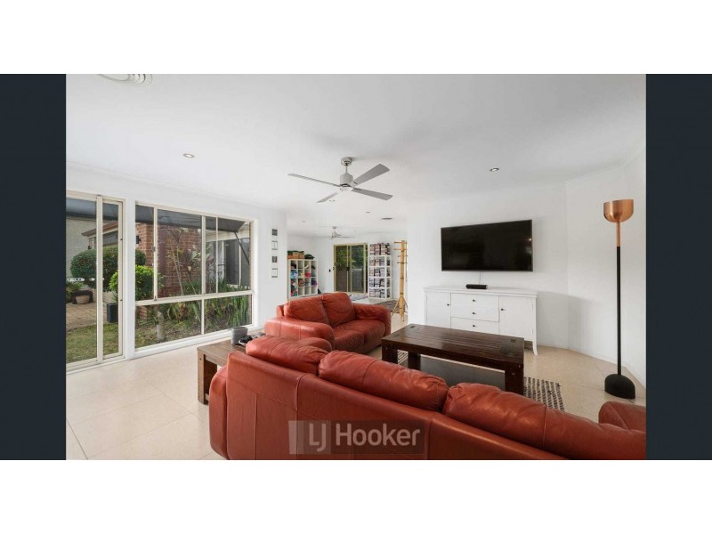 5 Willow Creek Court, Eleebana NSW 2282
