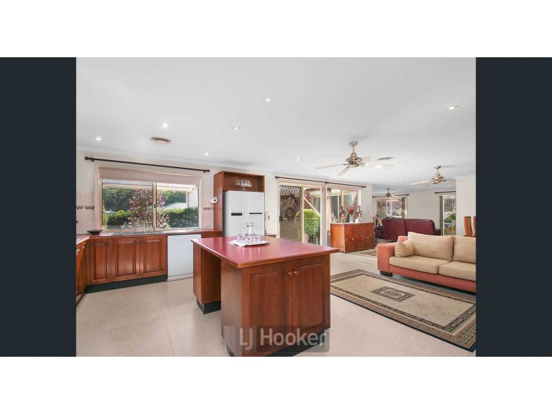 5 Willow Creek Court, Eleebana NSW 2282