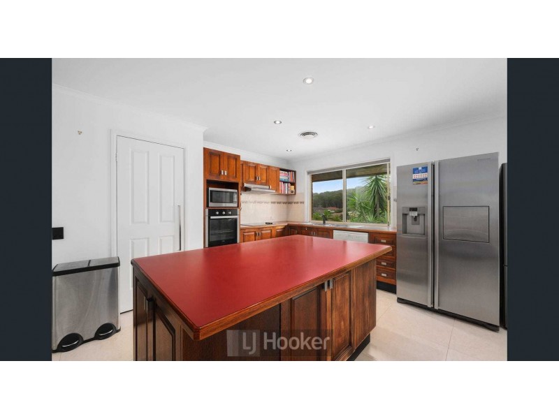 5 Willow Creek Court, Eleebana NSW 2282
