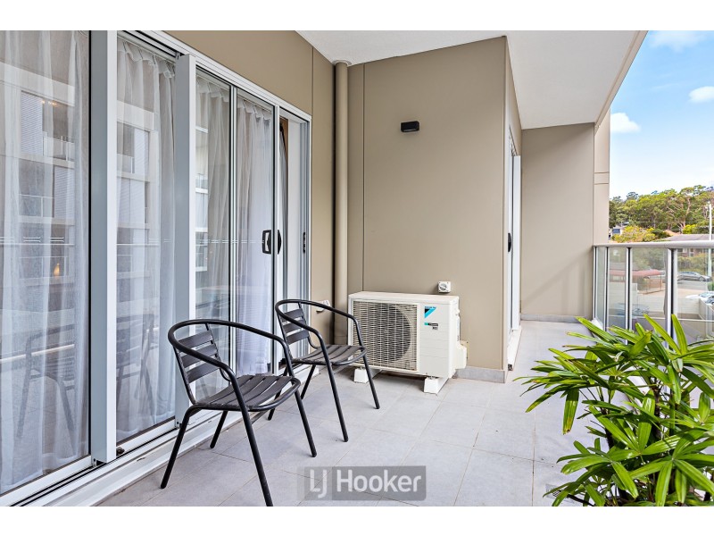 212/2 Howard Street, Warners Bay NSW 2282