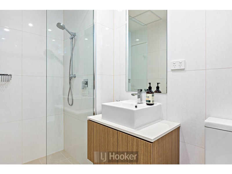 212/2 Howard Street, Warners Bay NSW 2282