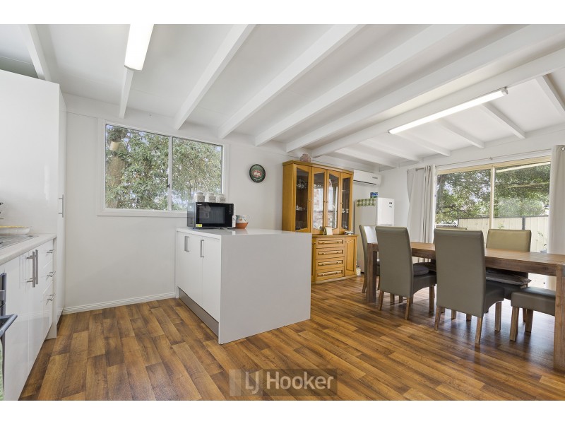 24 Newbold Road, Macquarie Hills NSW 2285