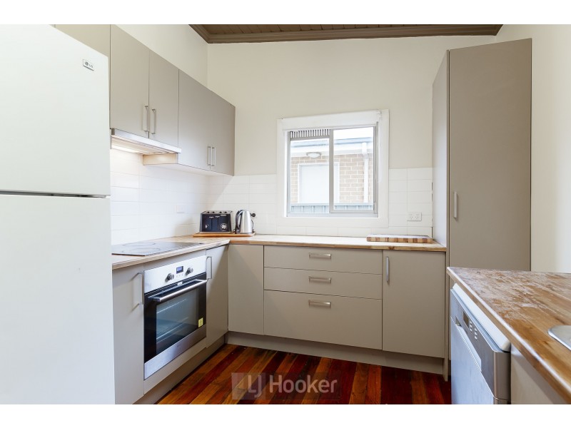 6 Edward Street, Cardiff NSW 2285