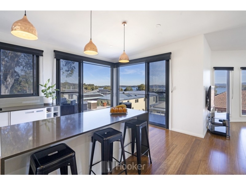 528a The Esplanade, Warners Bay NSW 2282