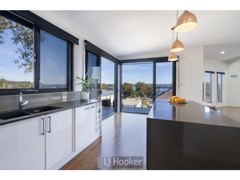 528a The Esplanade, Warners Bay NSW 2282