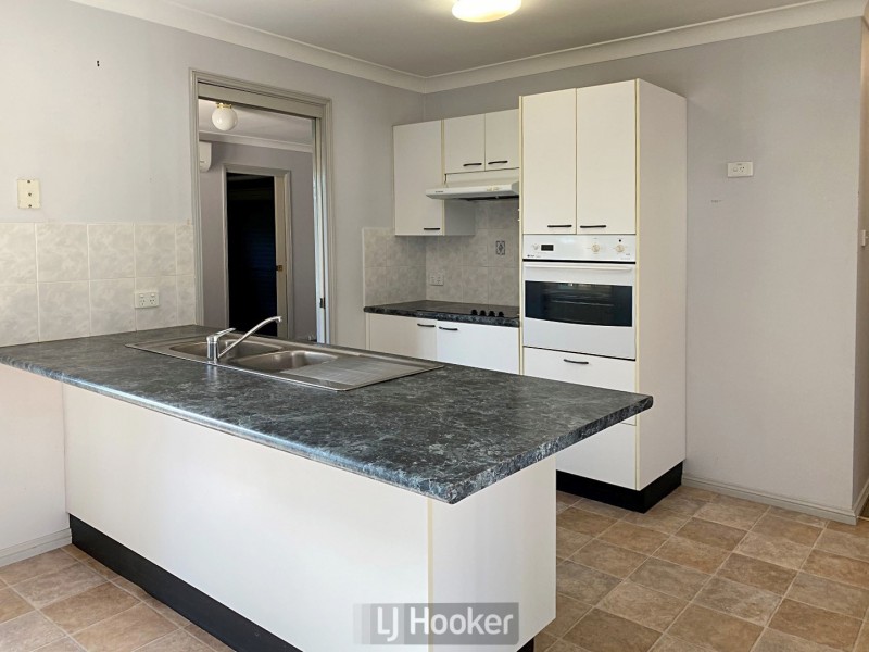 11 Canopus Close, Marmong Point NSW 2284