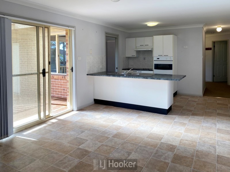 11 Canopus Close, Marmong Point NSW 2284