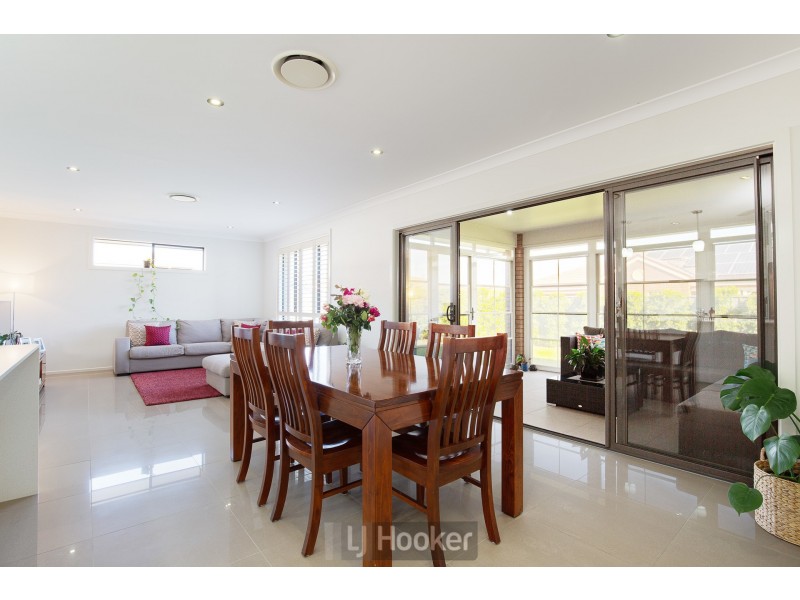 18 John Darling Avenue, Belmont North NSW 2280