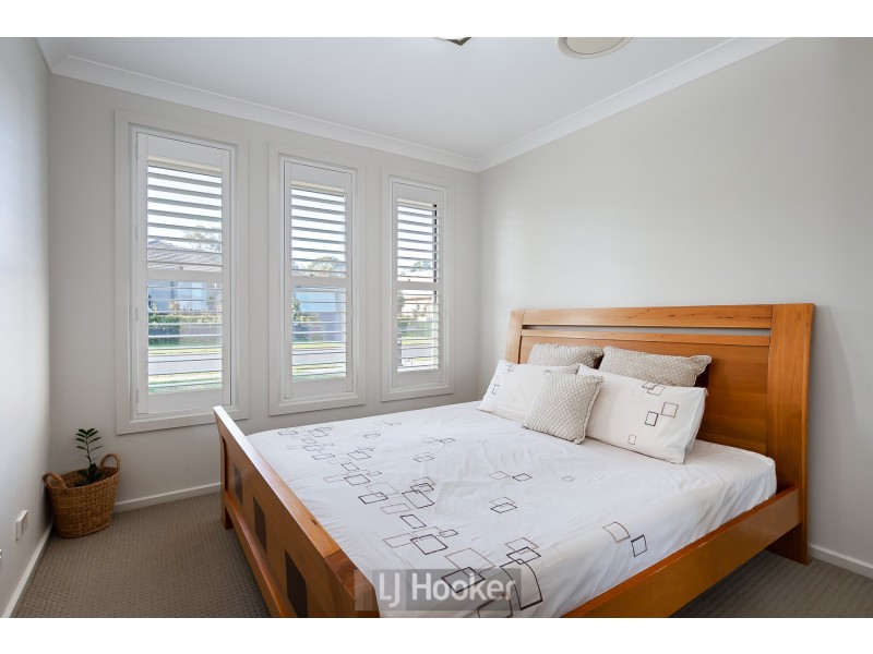 18 John Darling Avenue, Belmont North NSW 2280