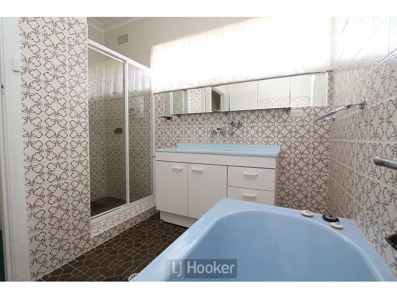 3 Hallvert Crescent, Charlestown NSW 2290