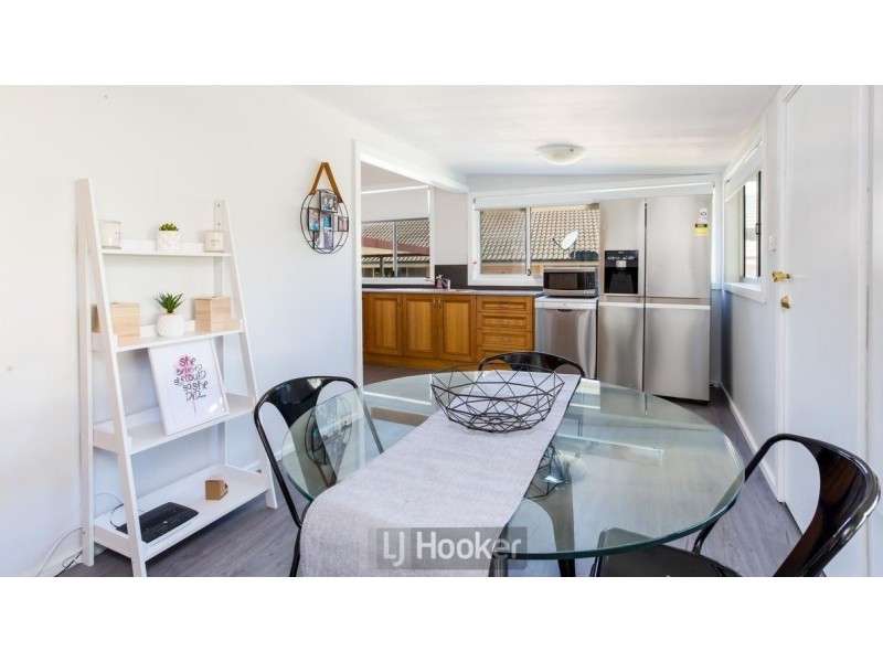 8 Cowmeadow Road, Mount Hutton NSW 2290