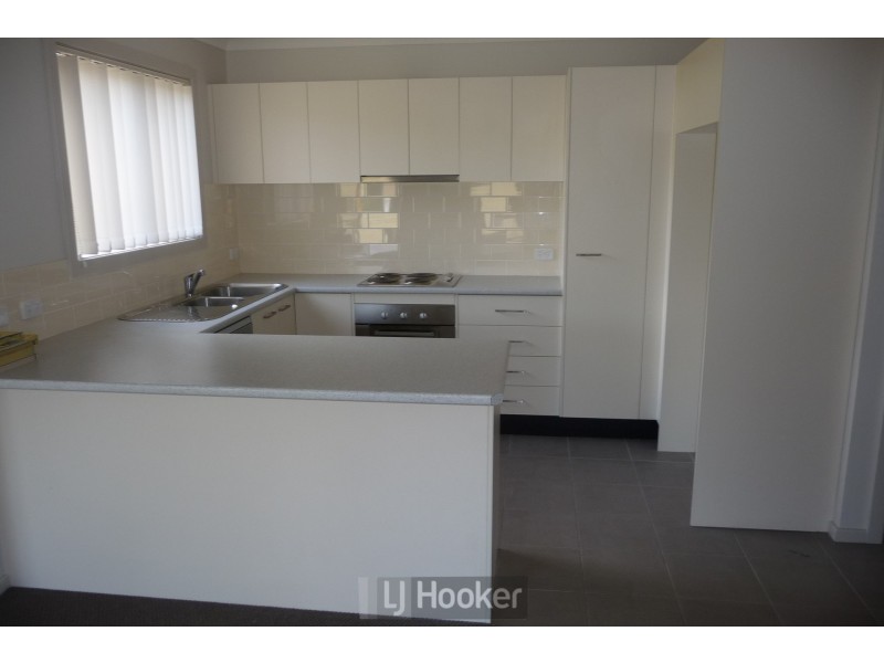 4/60 Thorne Street, Toronto NSW 2283