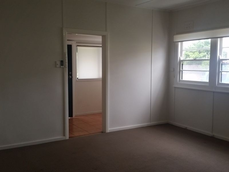 34 Fishing Point Road, Fishing Point NSW 2283