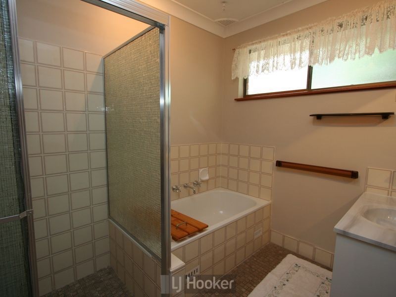 49 Carlisle Row, Fishing Point NSW 2283
