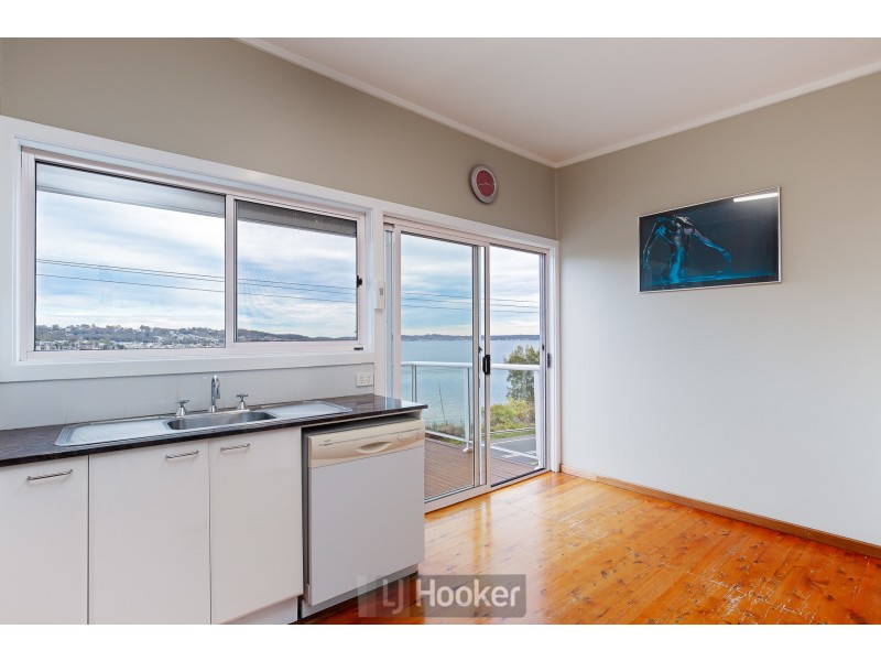 66 Bareki Road, Eleebana NSW 2282