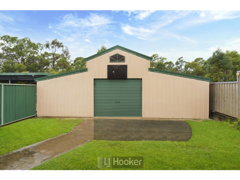 8 Kestrel Avenue, Mount Hutton NSW 2290