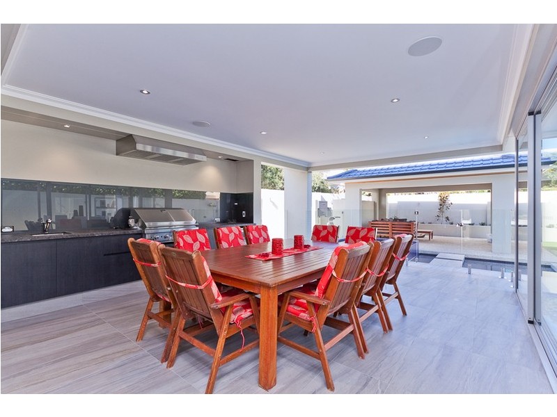 1 Taworri Way, City Beach WA 6015