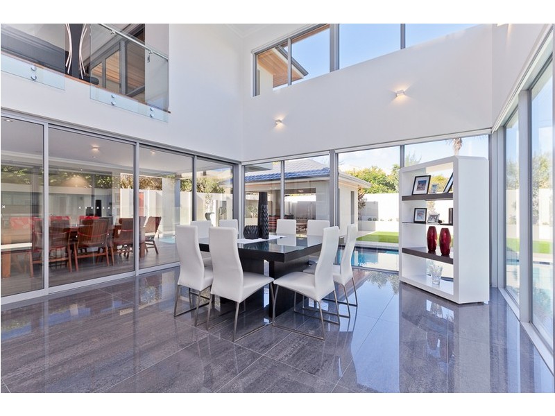 1 Taworri Way, City Beach WA 6015