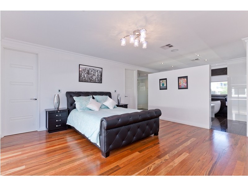 1 Taworri Way, City Beach WA 6015