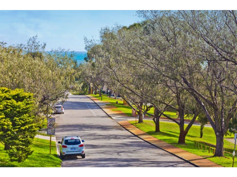 6 Dupont Avenue, City Beach WA 6015