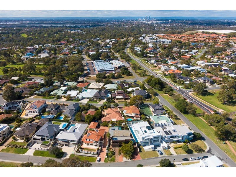 6 Dupont Avenue, City Beach WA 6015