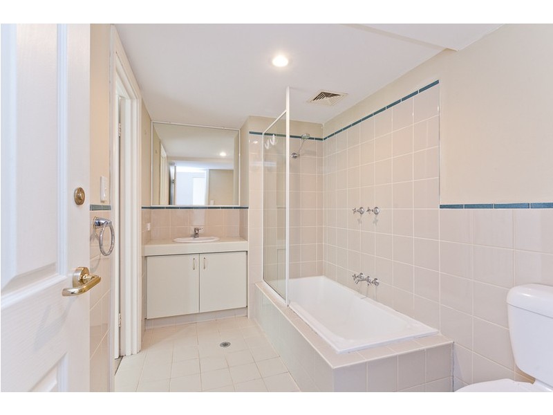 26/134 Mounts Bay Road, Perth WA 6000