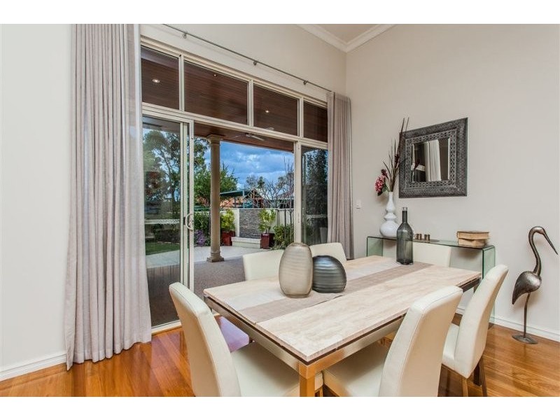 26 Mount Henry Road, Salter Point WA 6152