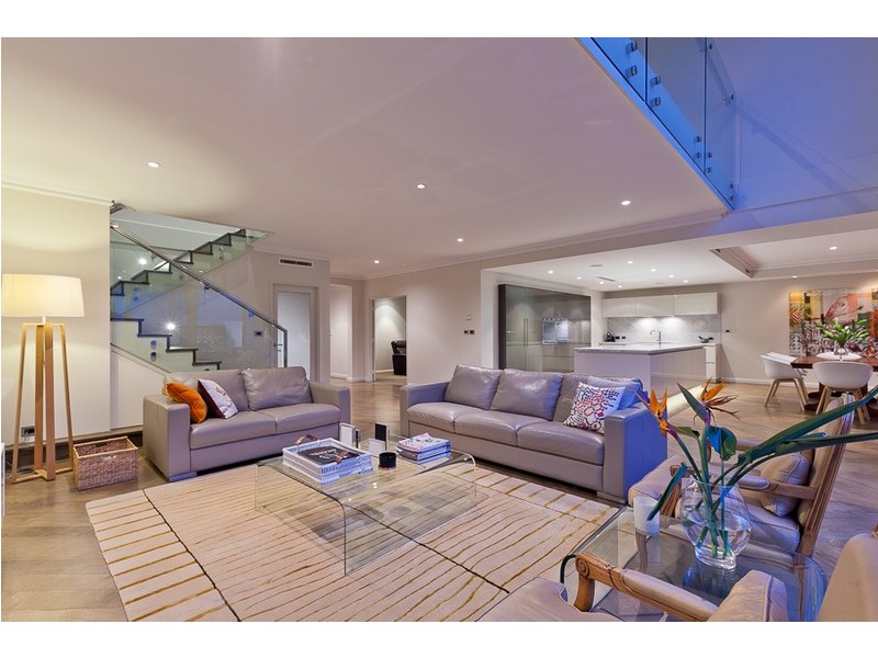 3 Swanway Crescent, Swanbourne WA 6010