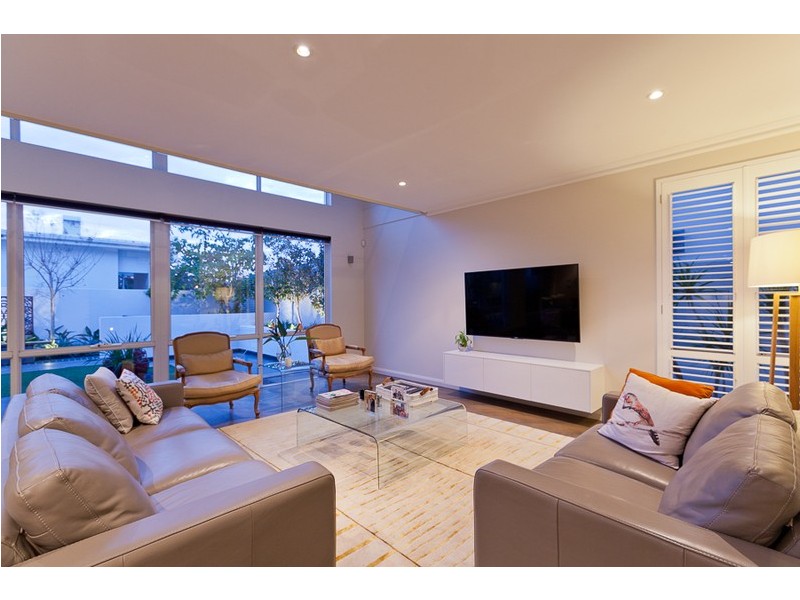 3 Swanway Crescent, Swanbourne WA 6010